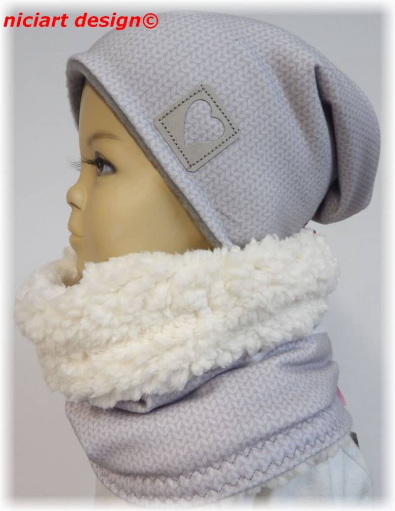 Set Beanie & Loop Schal Kuschel Mütze Beaniemütze Jersey U Baumwollfleece/ Teddy Hellgrau Weiß Niciart Design von niciartdesign