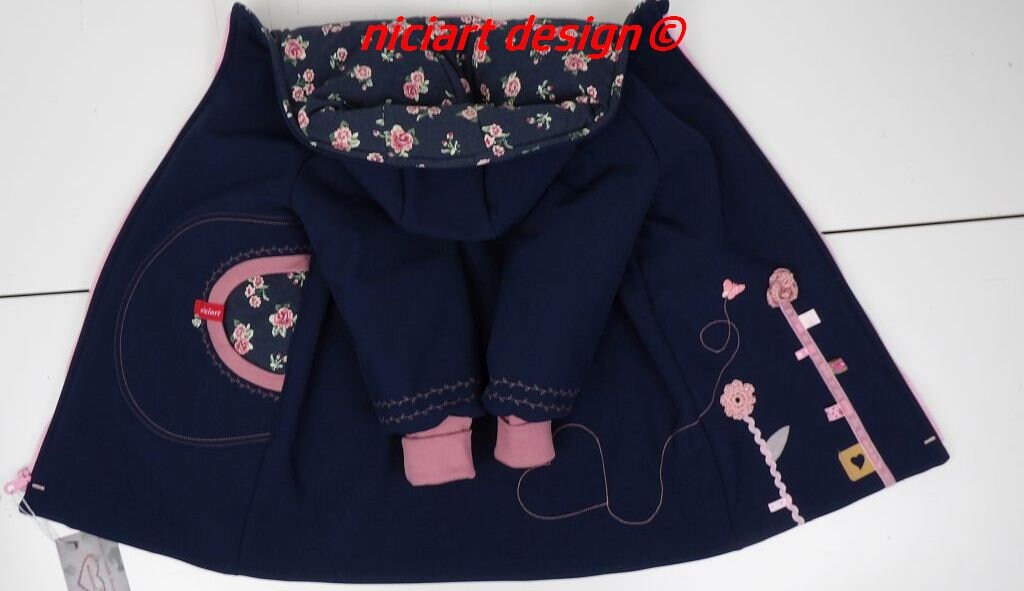 Softshellmantel Baumwollstepp Futter Softshell Jacke Herbst - Winter Dunkelblau Altpink Wunderblume Niciart Design Softshellmantel Baumwollstepp Futter Softshell Jacke Herbst - Winter Dunkelblau Altpink Wunderblume Niciart Design von niciartdesign