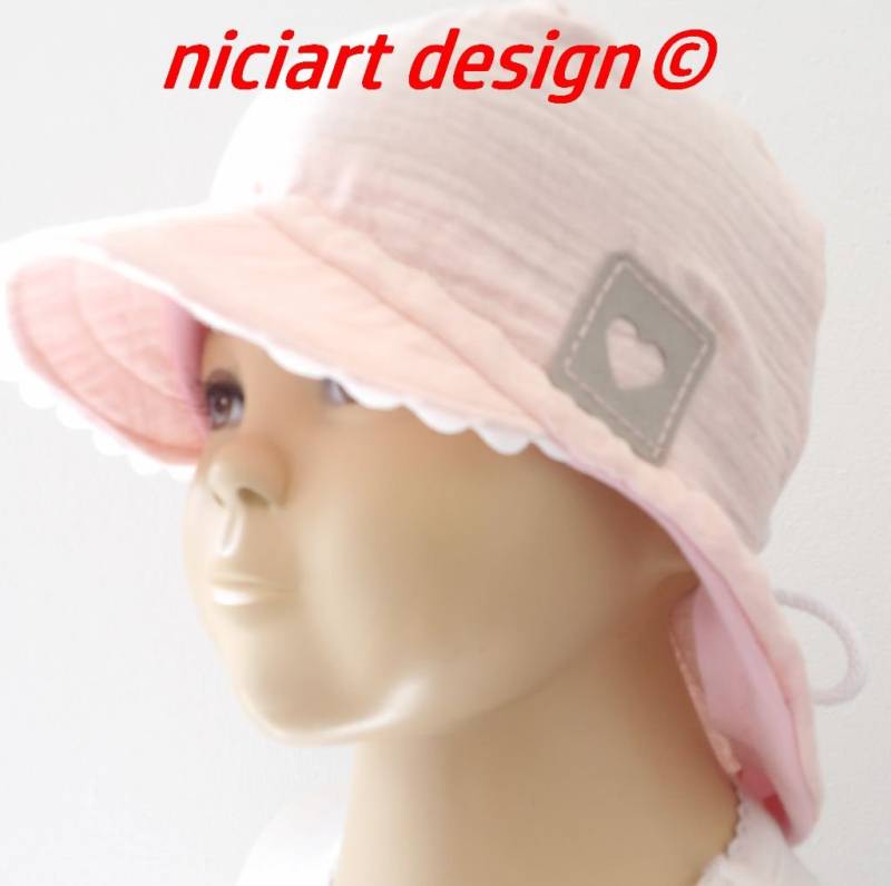Sommermütze Nackenschutz Bindemütze Schirmmütze Musselinmütze Musselin 100% Baumwolle Hell Aprikot Peach Uni Niciart Design Sommermütze Nackenschutz Bindemütze Schirmmütze Musselinmütze Musselin 100% Baumwolle Hell Aprikot Peach Uni Niciart Design von niciartdesign