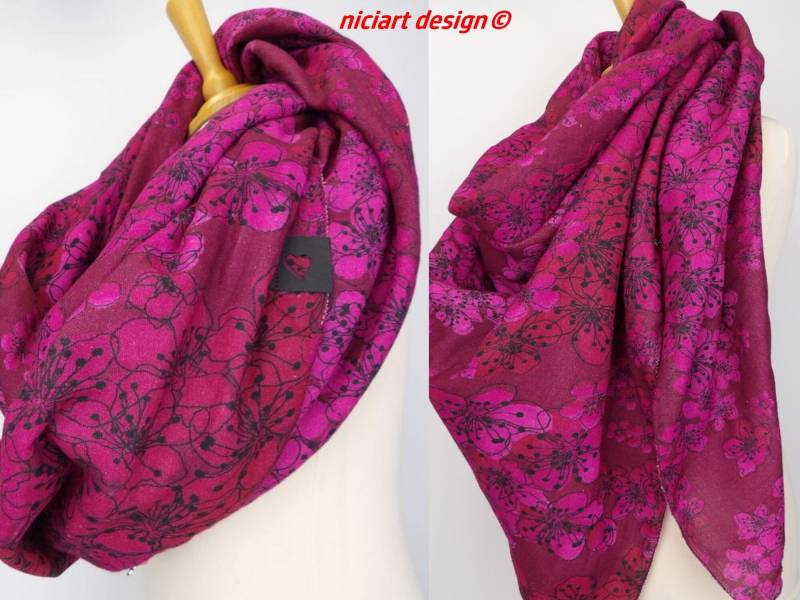 xxl Baumwolltuch Damentuch Damenschal Dreieckstuch Schal Beere Pink Rot Kritzelblumen 100% Baumwolle Niciart Design von niciartdesign