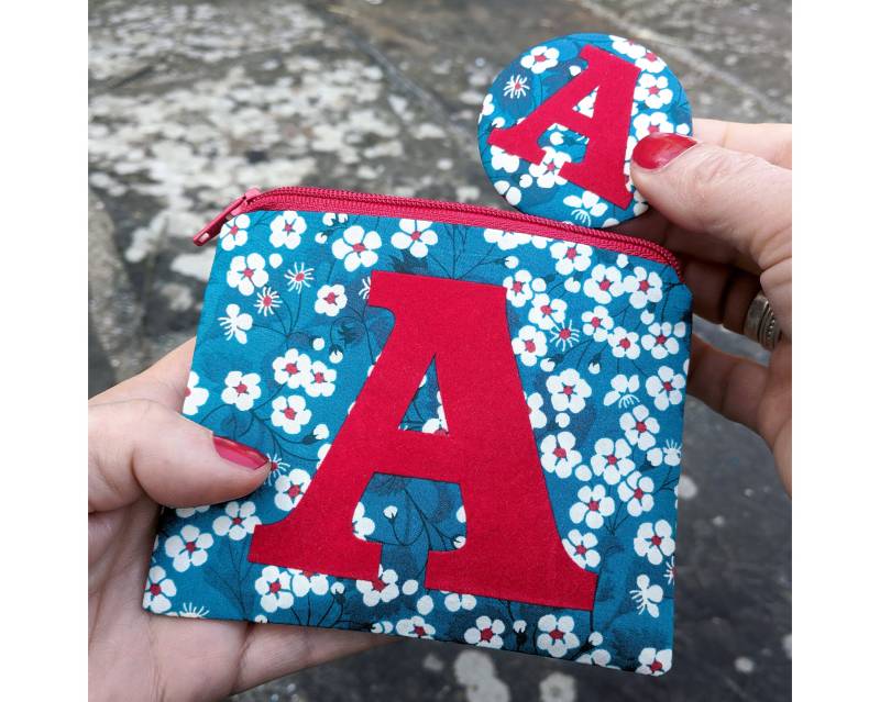 Liberty Floral Geldbörse Mit Spiegel Personalisierte Initial Zip Beutel Liberty Floral Geldbörse Mit Spiegel Personalisierte Initial Zip Beutel von nickynackynoodesigns