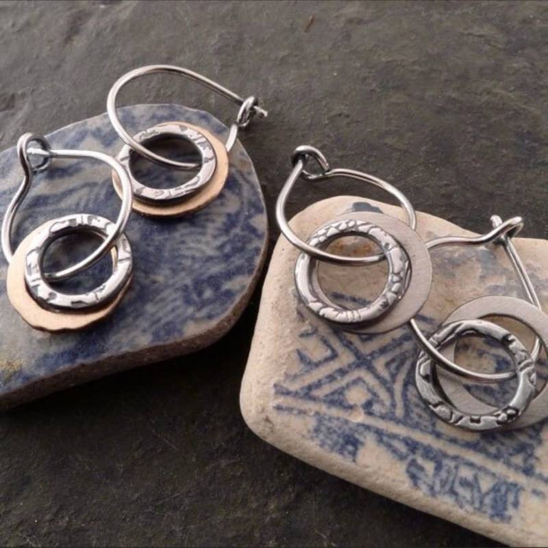 Kreis Ohrringe Aus Metall ~ Silber Bronze Kreise Sterling Silber Bronze Gold Fill Bequeme Einfache Mit Charme An Den Creolen Kreis Ohrringe Aus Metall ~ Silber Bronze Kreise Sterling Silber Bronze Gold Fill Bequeme Einfache Mit Charme An Den Creolen von nicolebigg