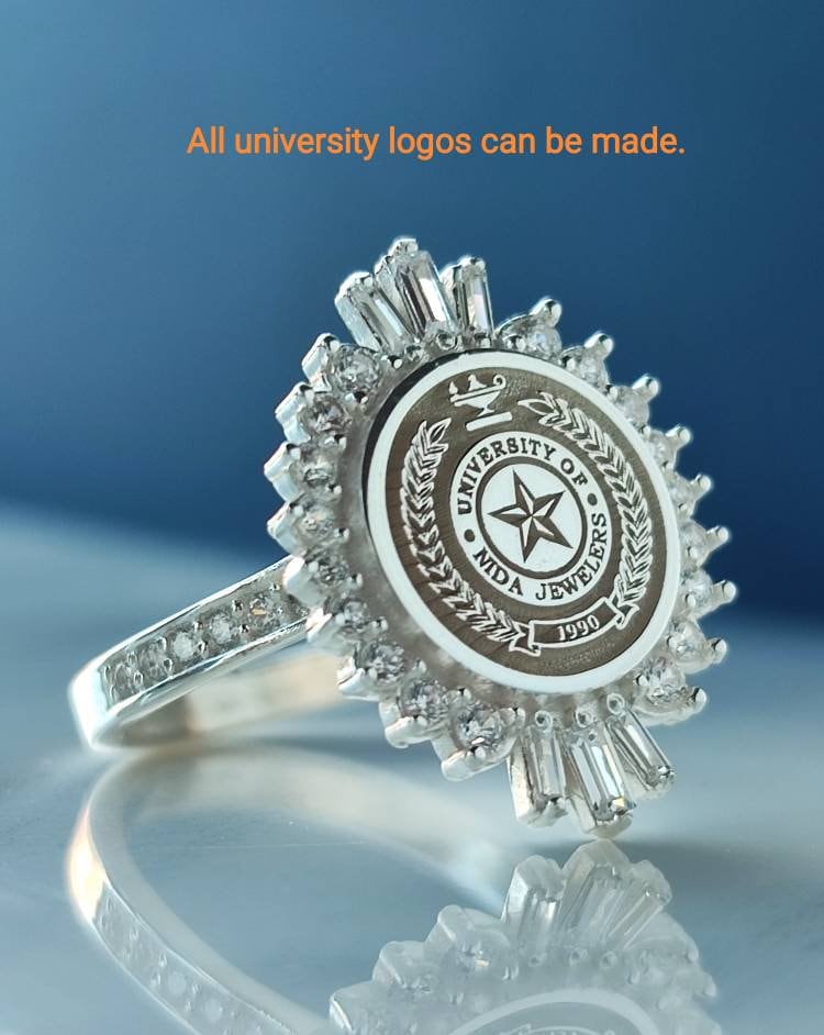 Abitur Geschenk, Baguette Stein Ring, Personalisiertes Geschenk, College Ring, Uni Ring, Abschluss Geschenk, Abschluss Ring, Frauen Ring, Claas Ring von nidajewelers