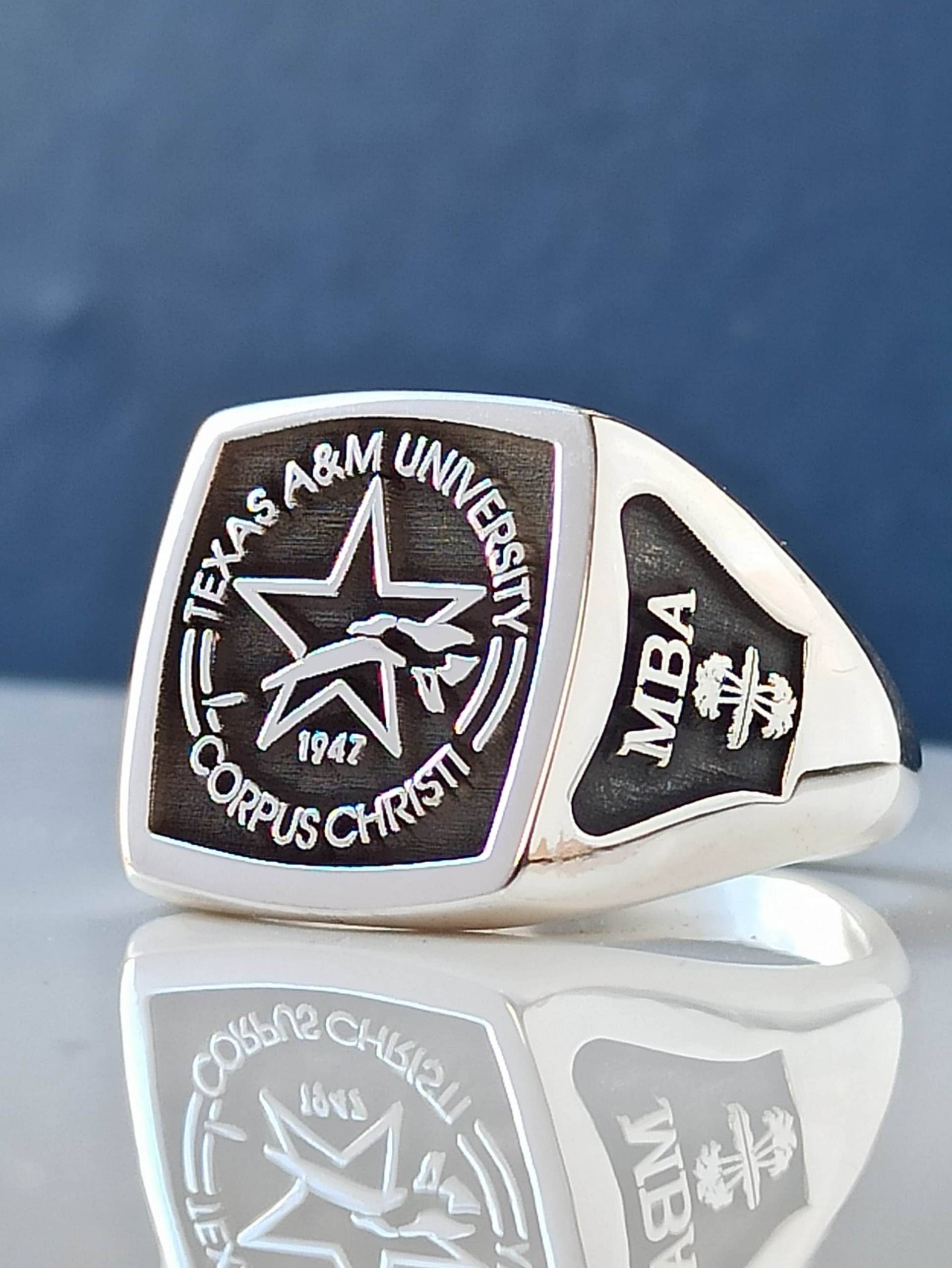 Personalisierter Ring , Wappen Logo Familien Halskette College Uni Silber Herren Personalisierter Schmuck Personalisiertes Geschenk von nidajewelers