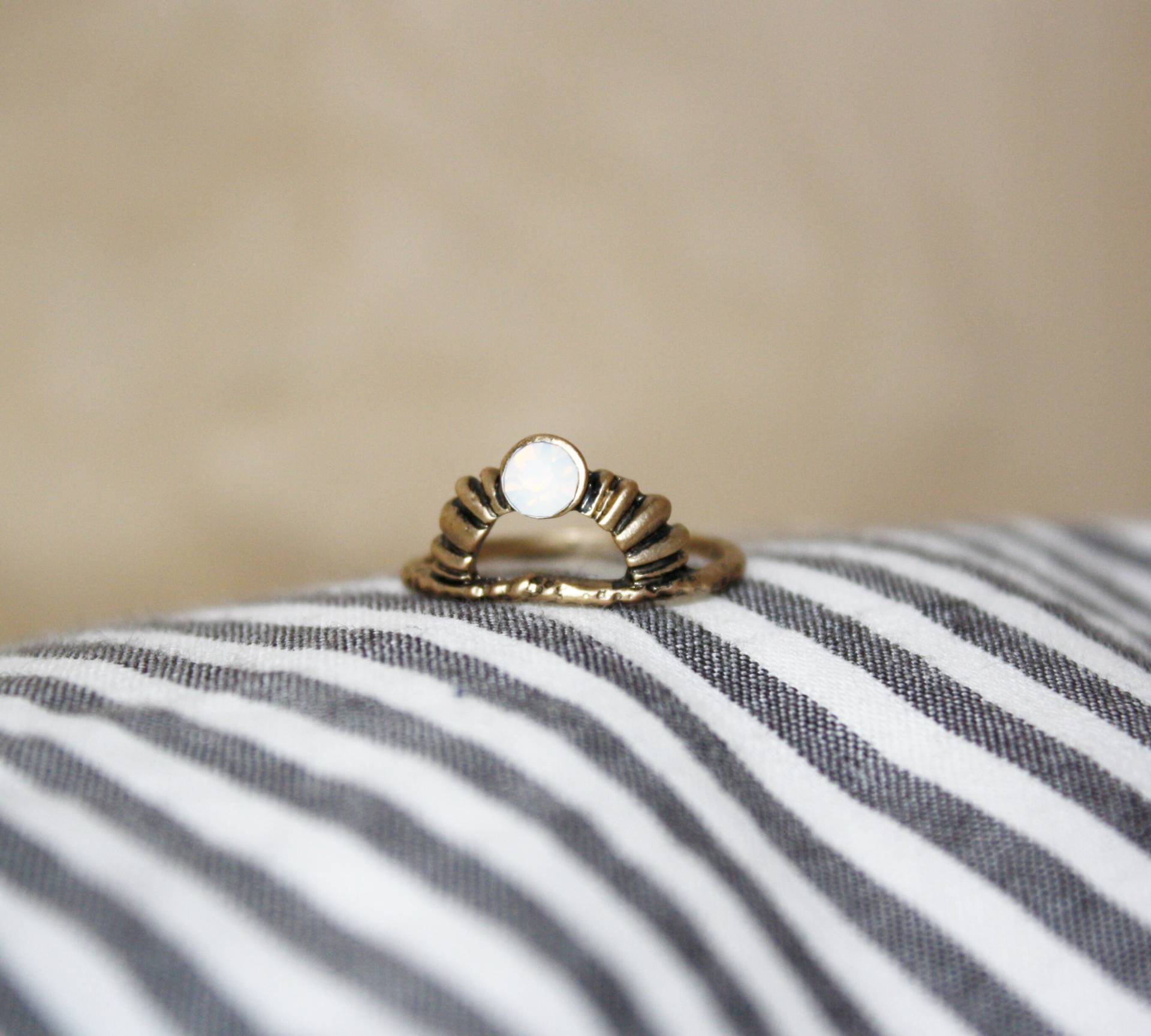 Boho Messing Mondstein - Ring Stack Statement Boho Messing Mondstein - Ring Stack Statement von niemalsmehrohnede