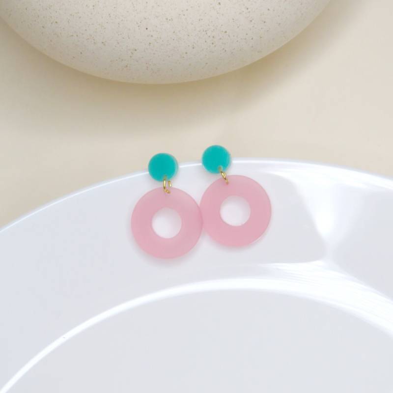 Colorblock Circle Ohrstecker in Türkis & Eisrosa von niemalsmehrohnede