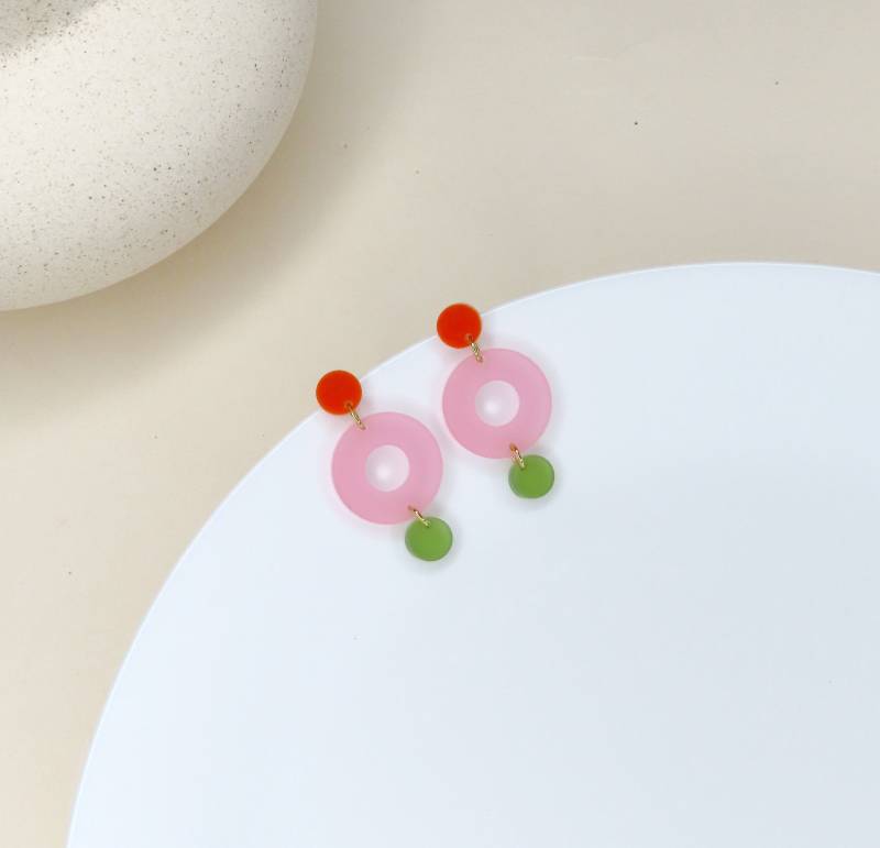 Colorblock Double Circle Ohrstecker in Orange, Eisrosa Und Olive Transparent von niemalsmehrohnede