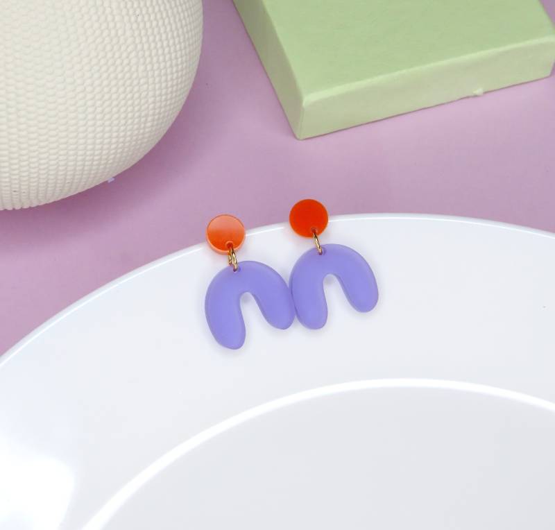 Kleine Arch Bogen Ohrringe in Orange Lila Transparent von niemalsmehrohnede