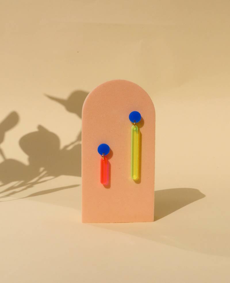 Niemalsmehrohne X Kunstmuseum Basel Edition - Neon Lights Nr. 2 Ohrringe von niemalsmehrohnede