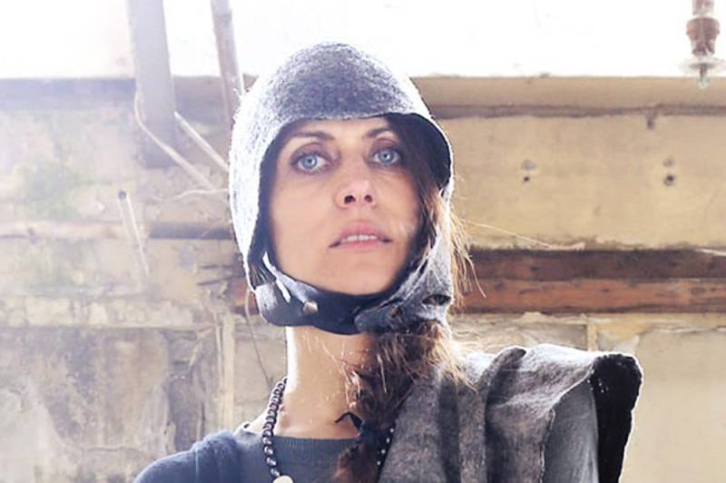 Handgemachte Filzhut Grau Und Schwarz. Biker Hut Mit Lederband. in Irland Aus Superfeiner Merinowolle Lokalen Luxus Wolle Hergestellt von nikicollier