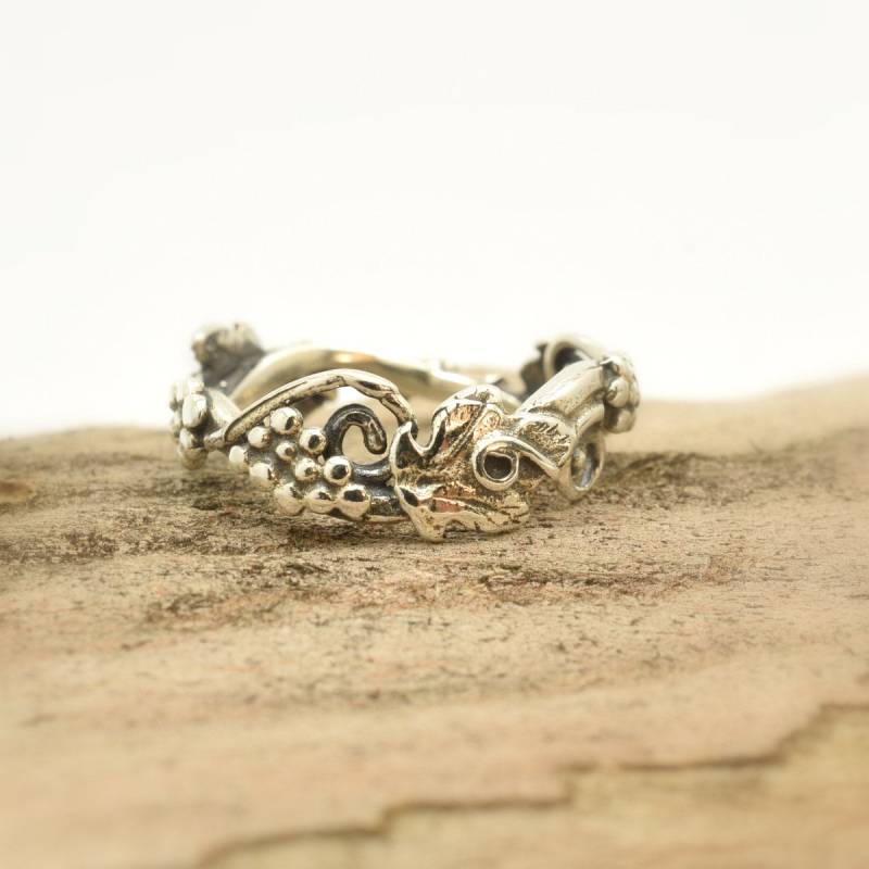Silber Rebe Stapelring, Gewellter Stapelring Der Reben Zweig in Sterling Größe 6 Zarter Bandring, Versprechen Ring Silber Rebe Stapelring, Gewellter Stapelring Der Reben Zweig in Sterling Größe 6 Zarter Bandring, Versprechen Ring von nikiforosnelly