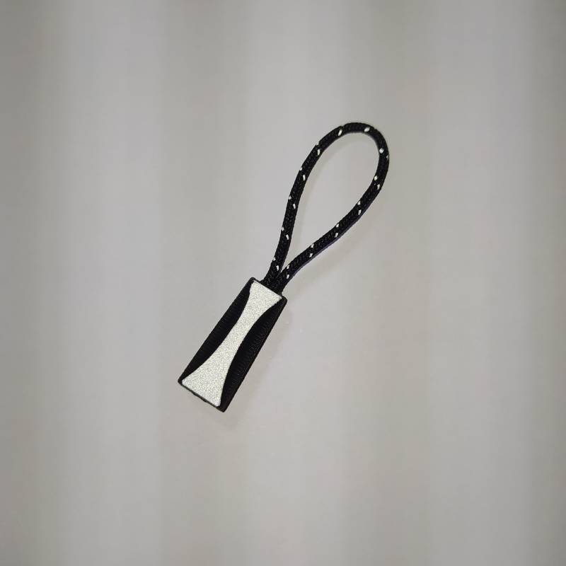 Neu | Licht Reflektierender Anhänger Für Reißverschluss-Zipper -Läufer Schlaufe Schwarz/Silbergrau | Reflektierend Neu | Licht Reflektierender Anhänger Für Reißverschluss-Zipper -Läufer Schlaufe Schwarz/Silbergrau | Reflektierend von nimalex