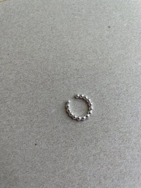 noemvri fashion label Kugel-earcuff Lucy von noemvri fashion label