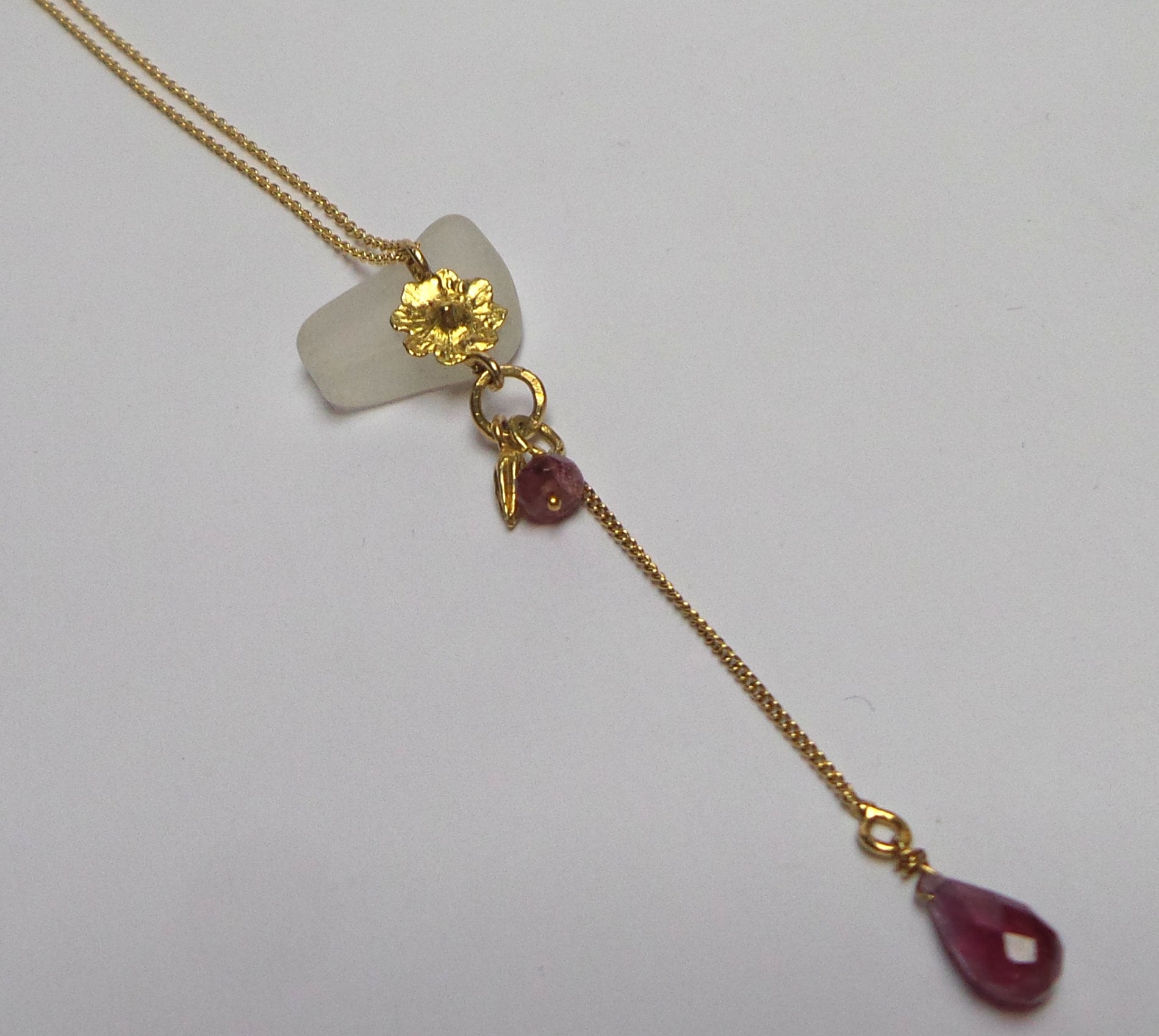Blumen Anhänger - Gold Halskette -Anhänger Granat 18K Samen Sammlung Kostenloser Versand Blumen Anhänger - Gold Halskette -Anhänger Granat 18K Samen Sammlung Kostenloser Versand von nogaseeds