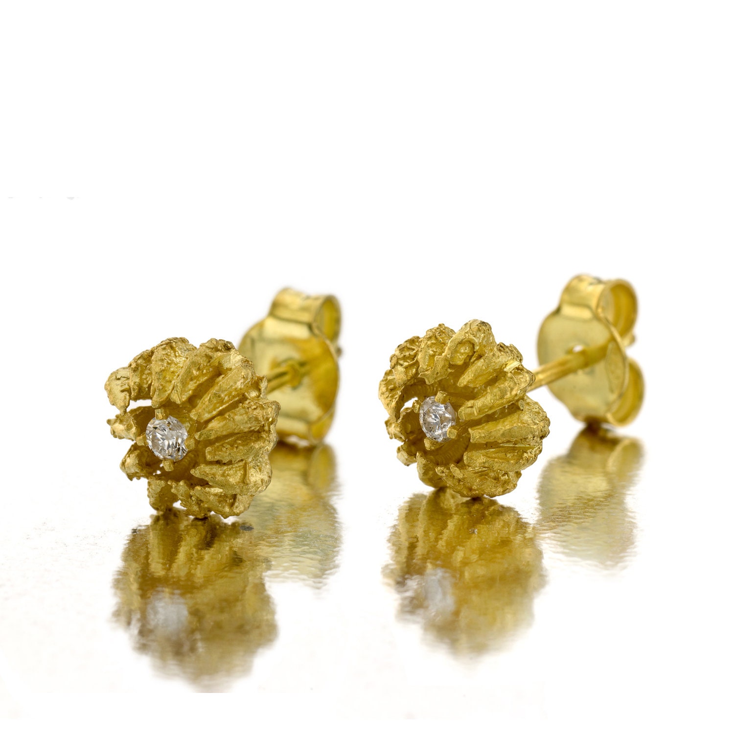 Schutzohrringe - Goldohrringe 18K Gold Ohrringe Diamanten Blumen Samen Kollektion Versandkostenfrei von nogaseeds