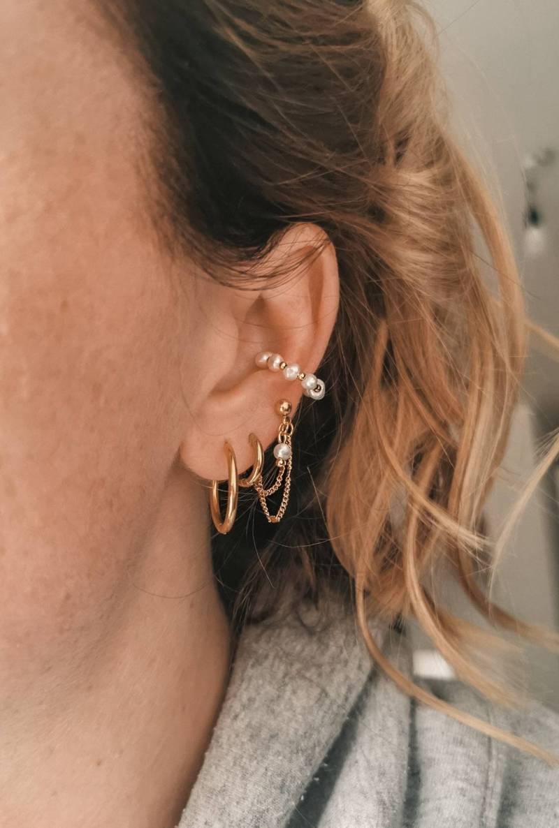 Nohea | Handgemachte Earcuffs Mit Süßwasserperlen/Bunten Perlen - Perlmutt, Ohrklemme, Cuff, Gold, Edelstahl, Geschenkidee von noheajewellery