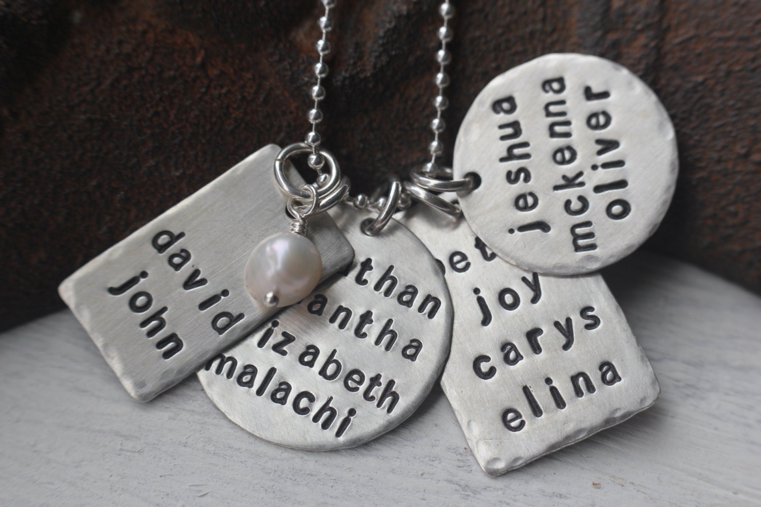 Personalisierter Schmuck, Omas Charm Halskette, Sterling Silber Handgestempelte Mutter Geschenk von noisycricket