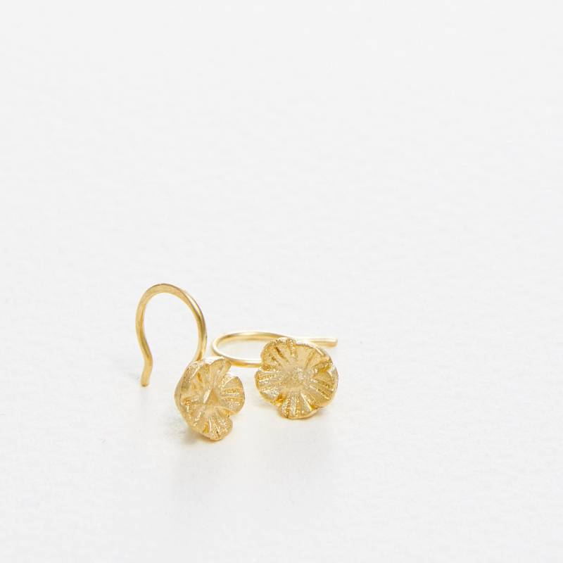 Goldohrringe in Form Von Mohnblumen von noldavrielink