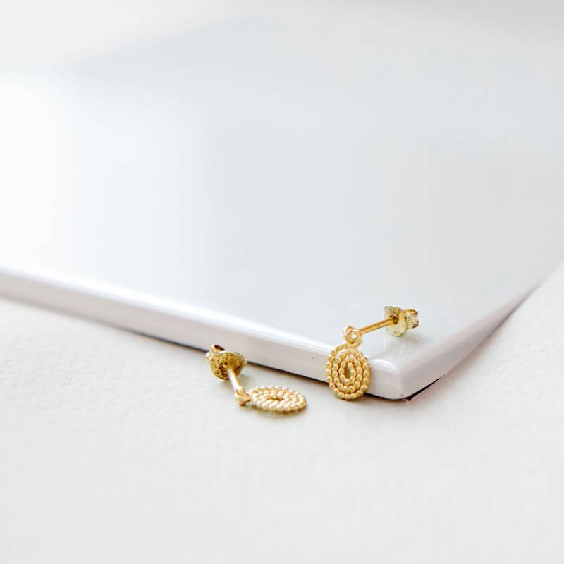 Ohrstecker Mit Spirale Aus Vergoldetem Silber von noldavrielink