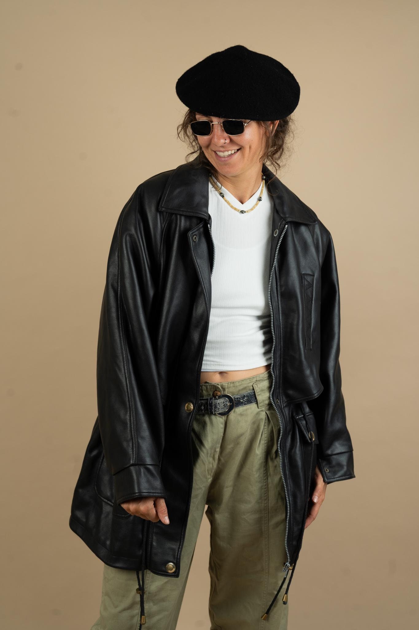 80S Vintage Leather Jacket Casual Minimalist Black Soft Size L Gender Neutral Y2K von nonaClothingVintage