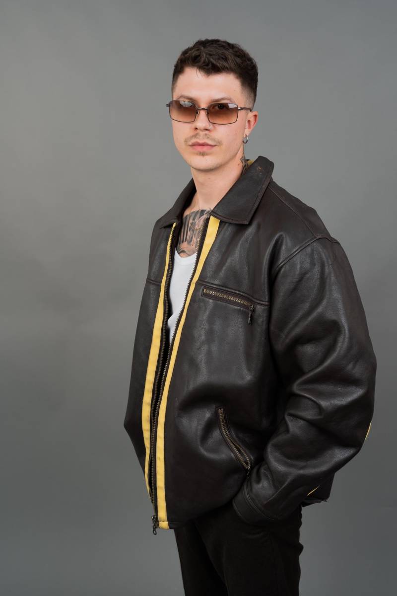 80S Vintage Leather Jacket | Casual Oversized Zip-Up Man Size Xl Gender Neutral Grunge Aesthetics Biker Jacket von nonaClothingVintage