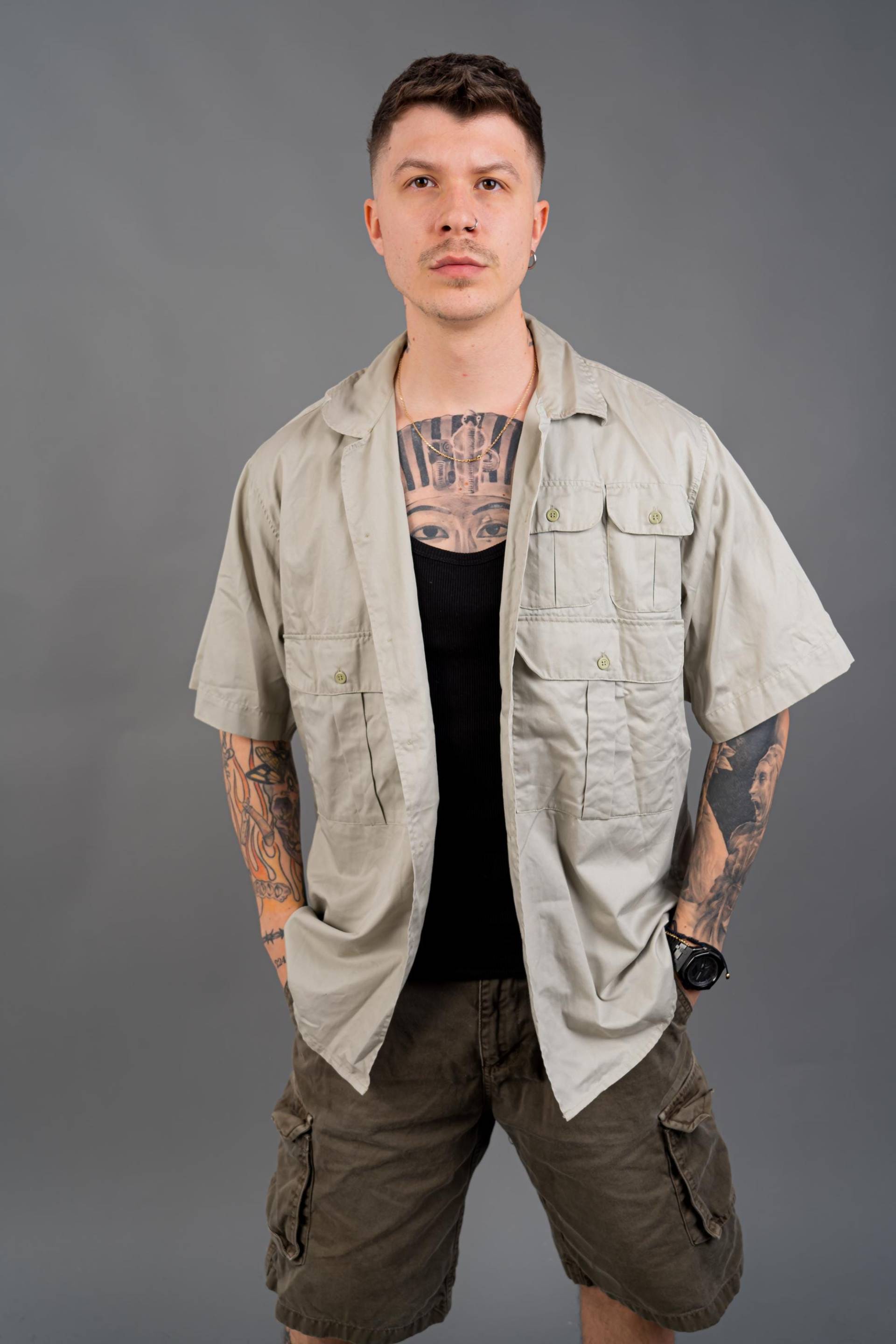 90S Vintage Button Up Shirt | Beige Grey Size Xl Hard Cotton Men's Casual Summer Safari Shirt Cargo Large Pockets von nonaClothingVintage