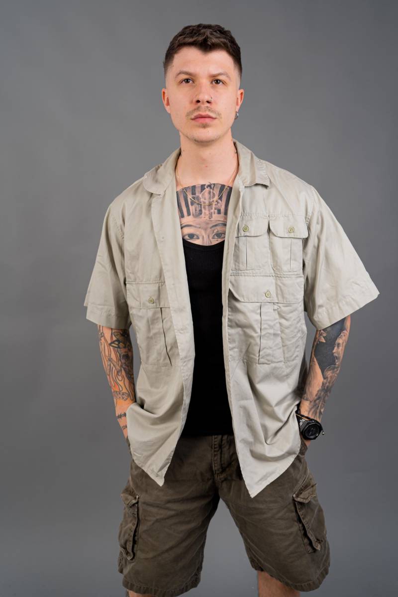 90S Vintage Button Up Shirt | Beige Grey Size Xl Hard Cotton Men's Casual Summer Safari Shirt Cargo Large Pockets von nonaClothingVintage