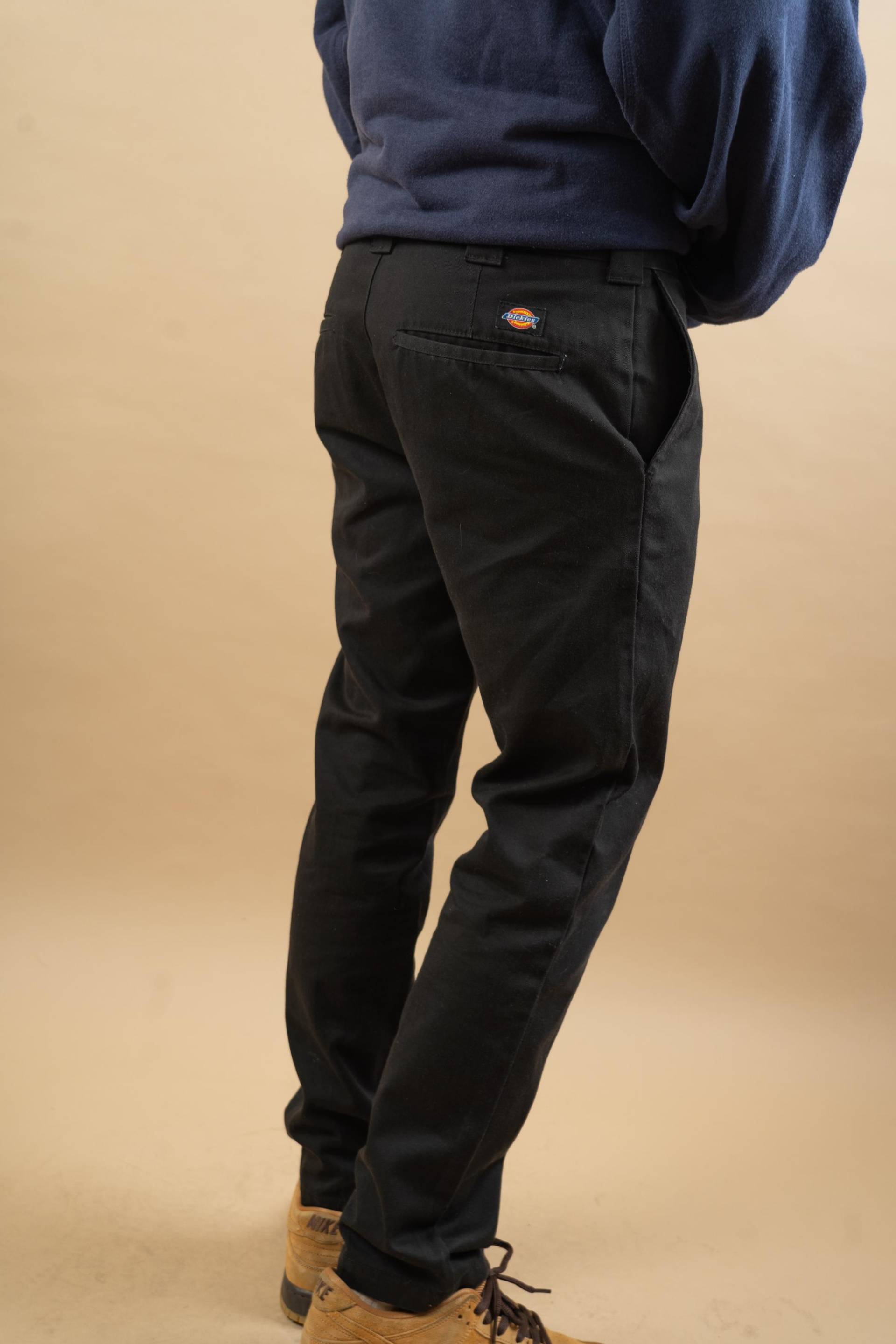 Size M Dickies Pants Slim Fit Elegant Black Vintage Trousers 80S Gender Neutral Second Hand Casual von nonaClothingVintage