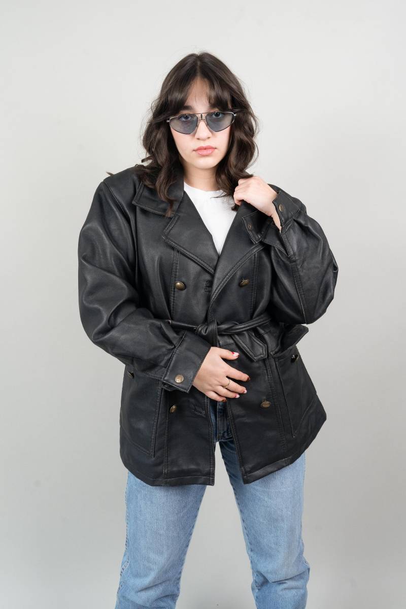 Size M "Vintage Leather Biker Jacket | Retro Motorcycle Classic Coat Stylish Vintage Outerwear von nonaClothingVintage