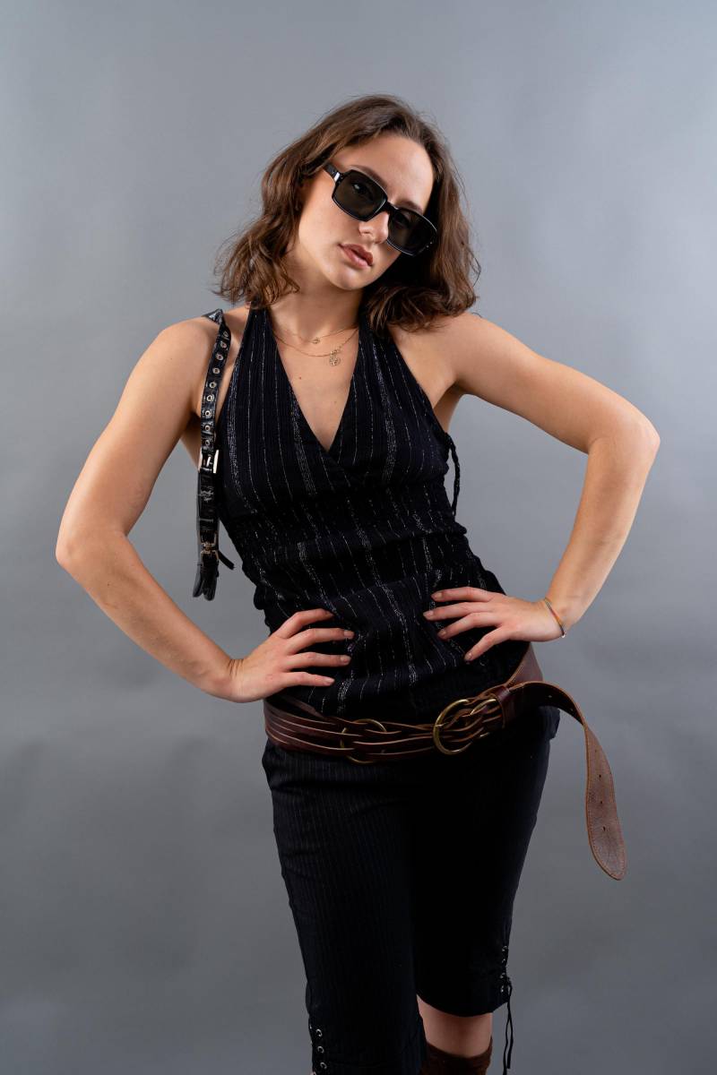 Vintage 90S Y2K Black Cropped T-Shirt Blouse | Neckholder Size M Low Waist Grunge Style Elegant & Edgy Fashion von nonaClothingVintage