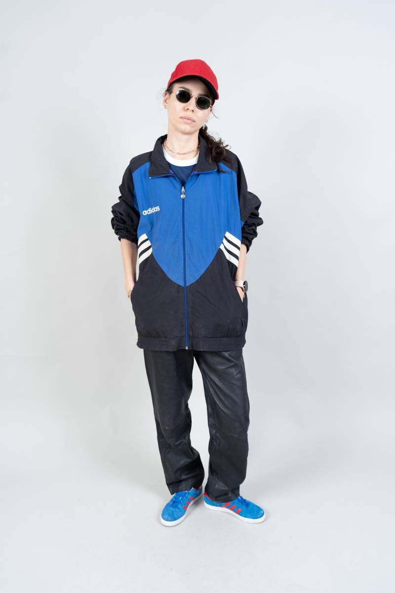 Vintage Adidas Blue & Black Windbreaker Jacket Reversible Inside Out Size L 80S 90S von nonaClothingVintage