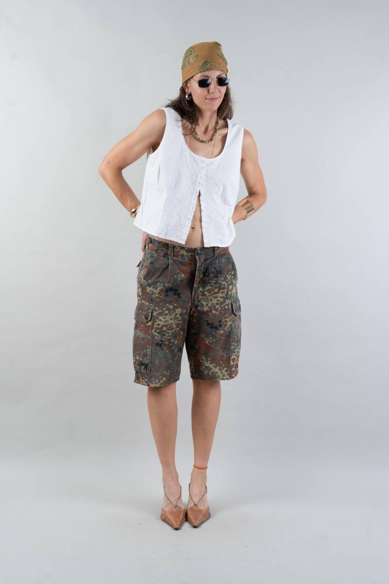 Vintage Cotton Blouse Button Up Shirt Sleevless Austrian Elegant Size M - L von nonaClothingVintage