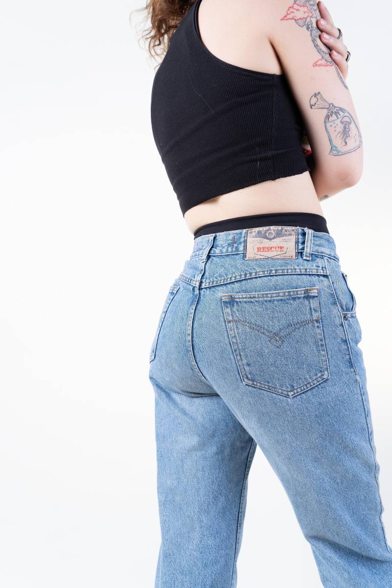 Vintage Denim Jeans Size S/ M High Waist Hard Cotton 80S von nonaClothingVintage