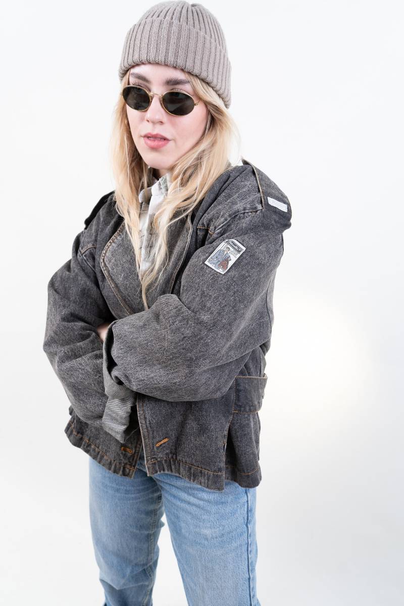 Vintage Denim Trucker Jacket Waisted Patched True Vintage Grey Size L 80S von nonaClothingVintage