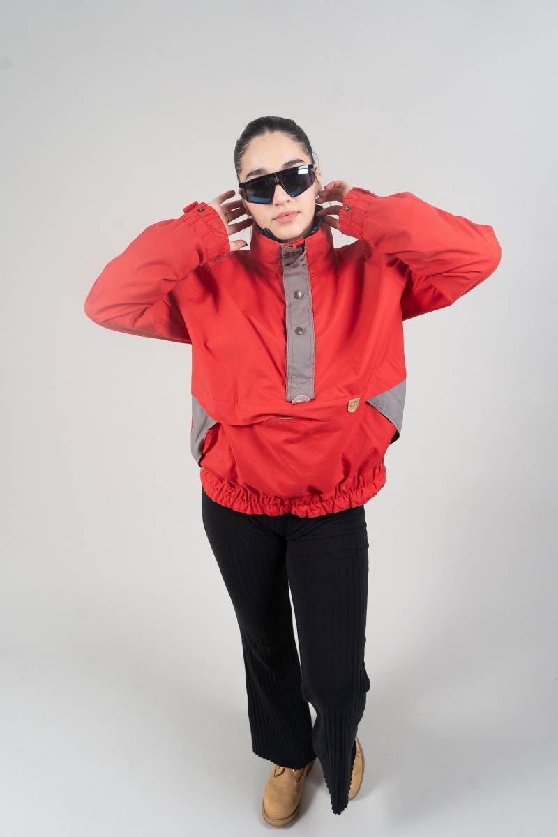 Vintage Fjäll Räven Winter Jacket Cropped Pull On Red Size L 80S 90S von nonaClothingVintage