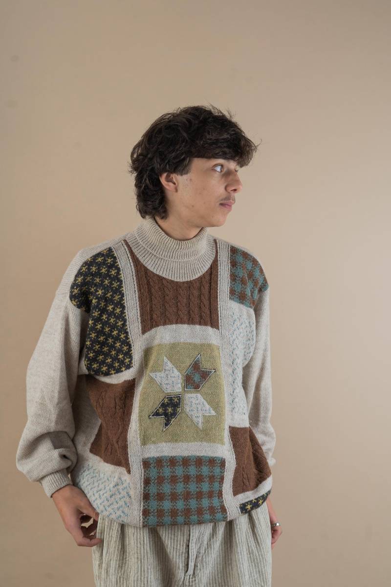 Vintage High Neck Grandpa Sweater Knitted Crazy Abstract Pattern Brown Beige Size L - Xl 90S Cotton Blend von nonaClothingVintage