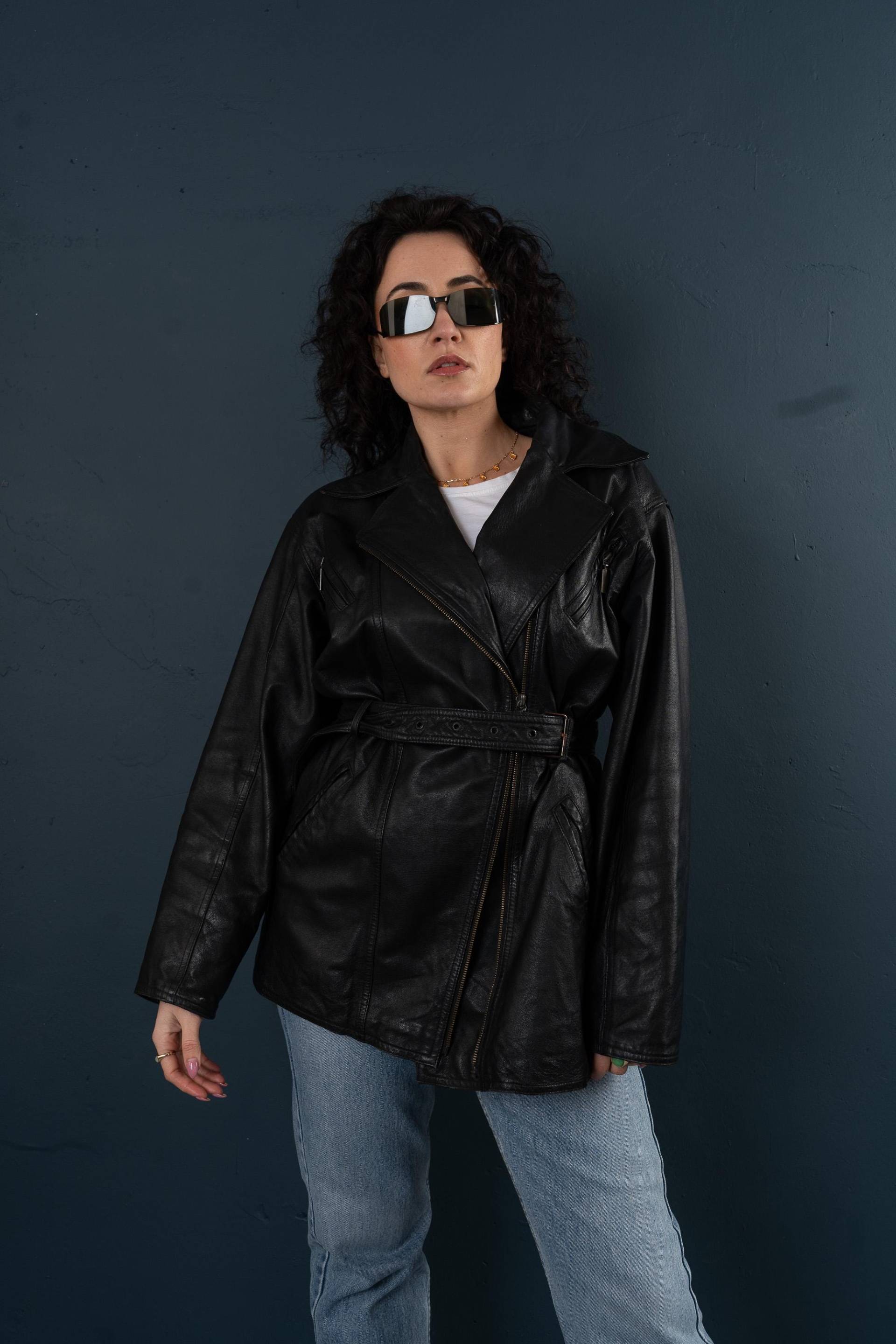 Vintage Leather Parka Waisted Distressed Biker Jacket Black Size M 80S von nonaClothingVintage