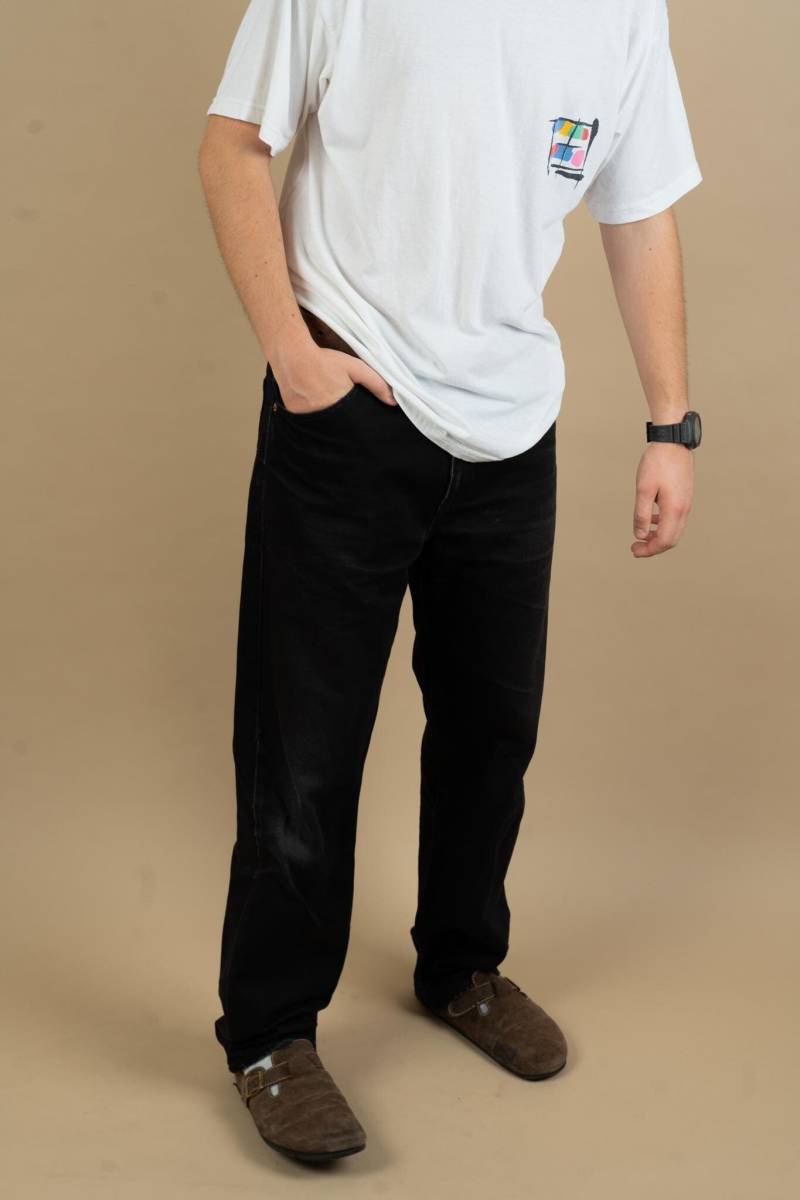 Vintage Levi's 521 W 36 L 32 Black Denim Jeans Regular Baggy Fit Straight Xl Gender Neutral 80S von nonaClothingVintage