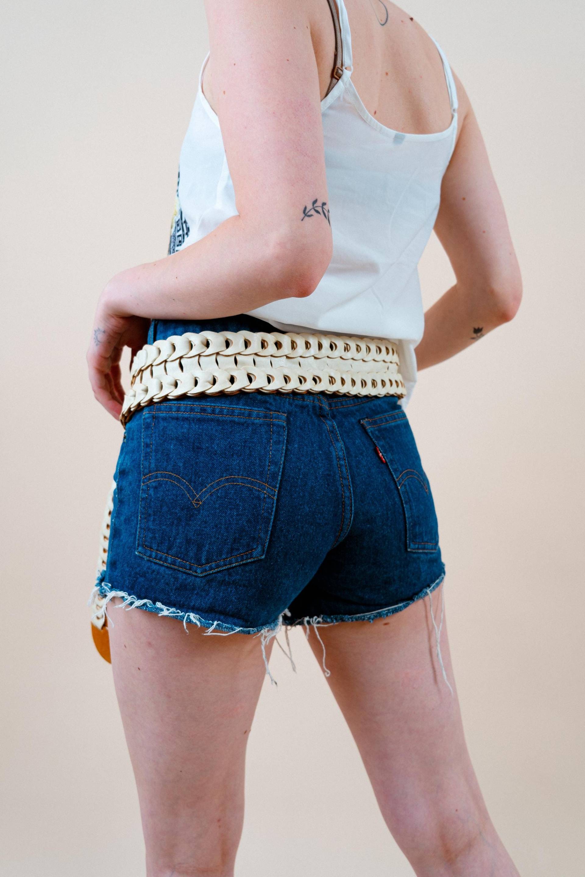 Vintage Levi's Shorts 501 W27 Size Xs Dark Blue 90S Y2K von nonaClothingVintage