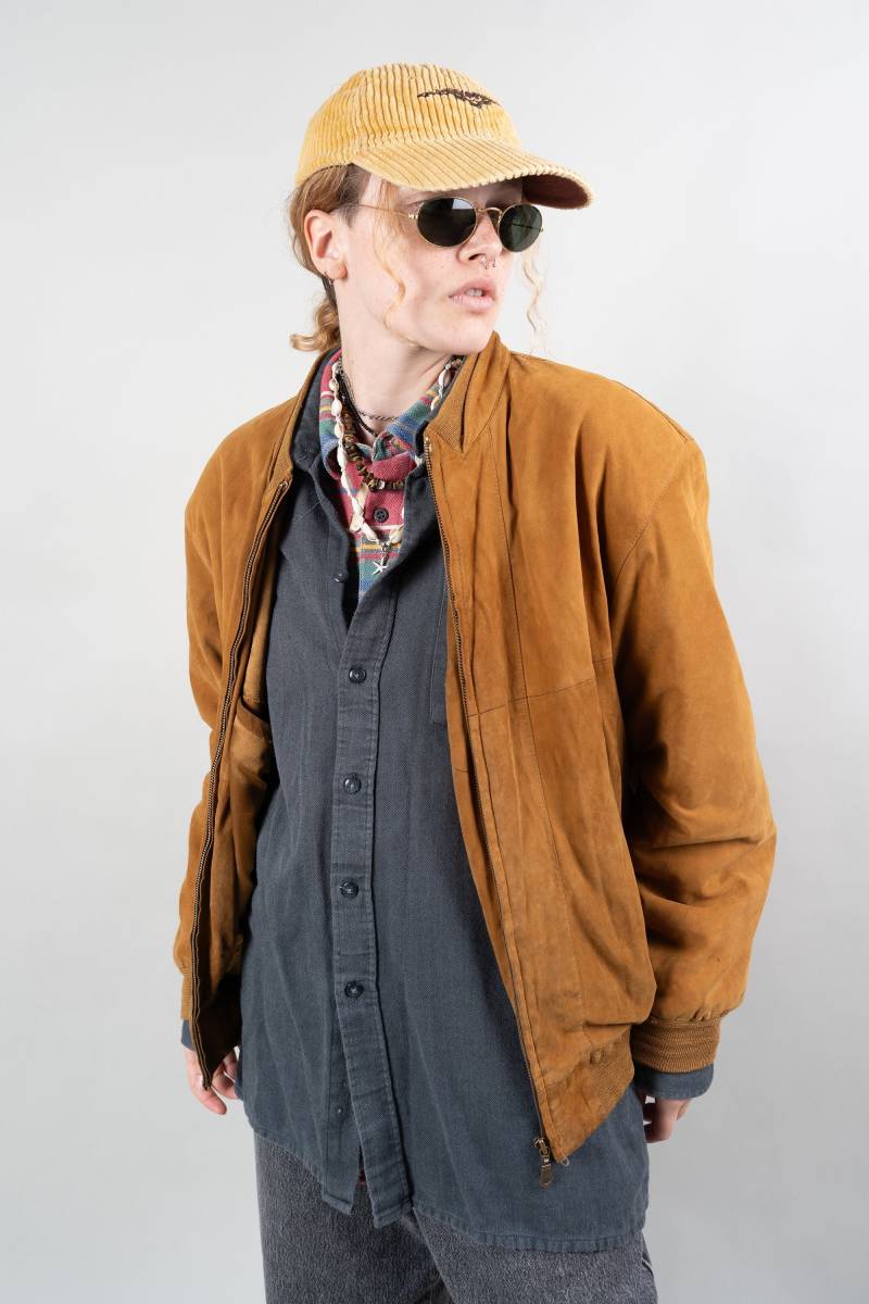 Vintage Suede Leather Bomber Jacket Beige Brown Size M 80S 90S Gender Neutral von nonaClothingVintage