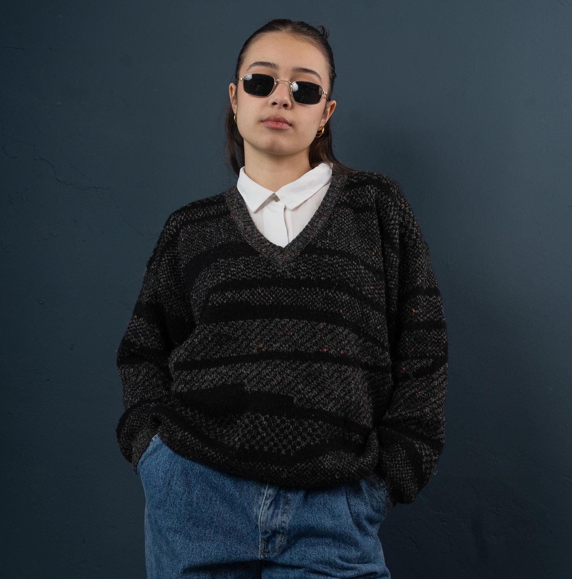 Vintage Sweater Jumper Knitted Black Abstract Pattern Wool Blend For Men Woman Secondhand Size M/L 80S 90S von nonaClothingVintage