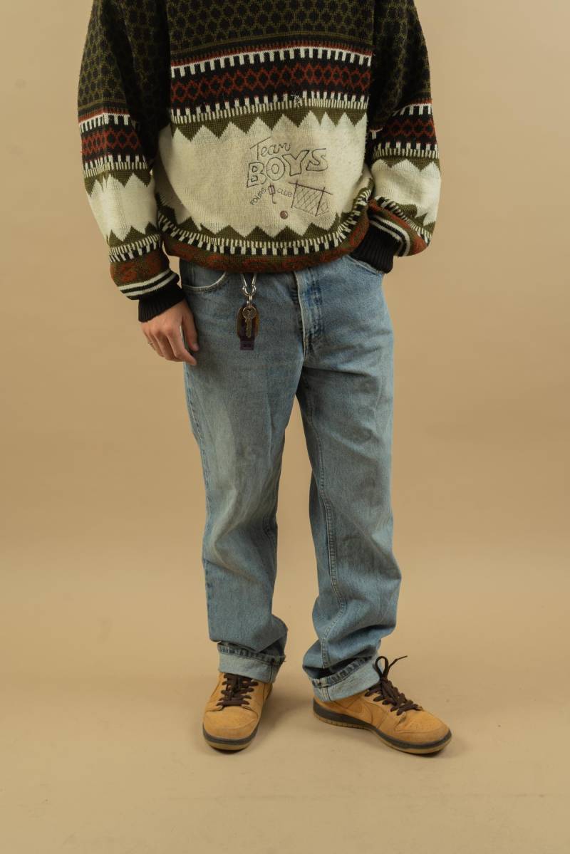 W33 Size M Vintage Levi's Orange Label Light Blue Wash Durable Hard Cotton 80S von nonaClothingVintage