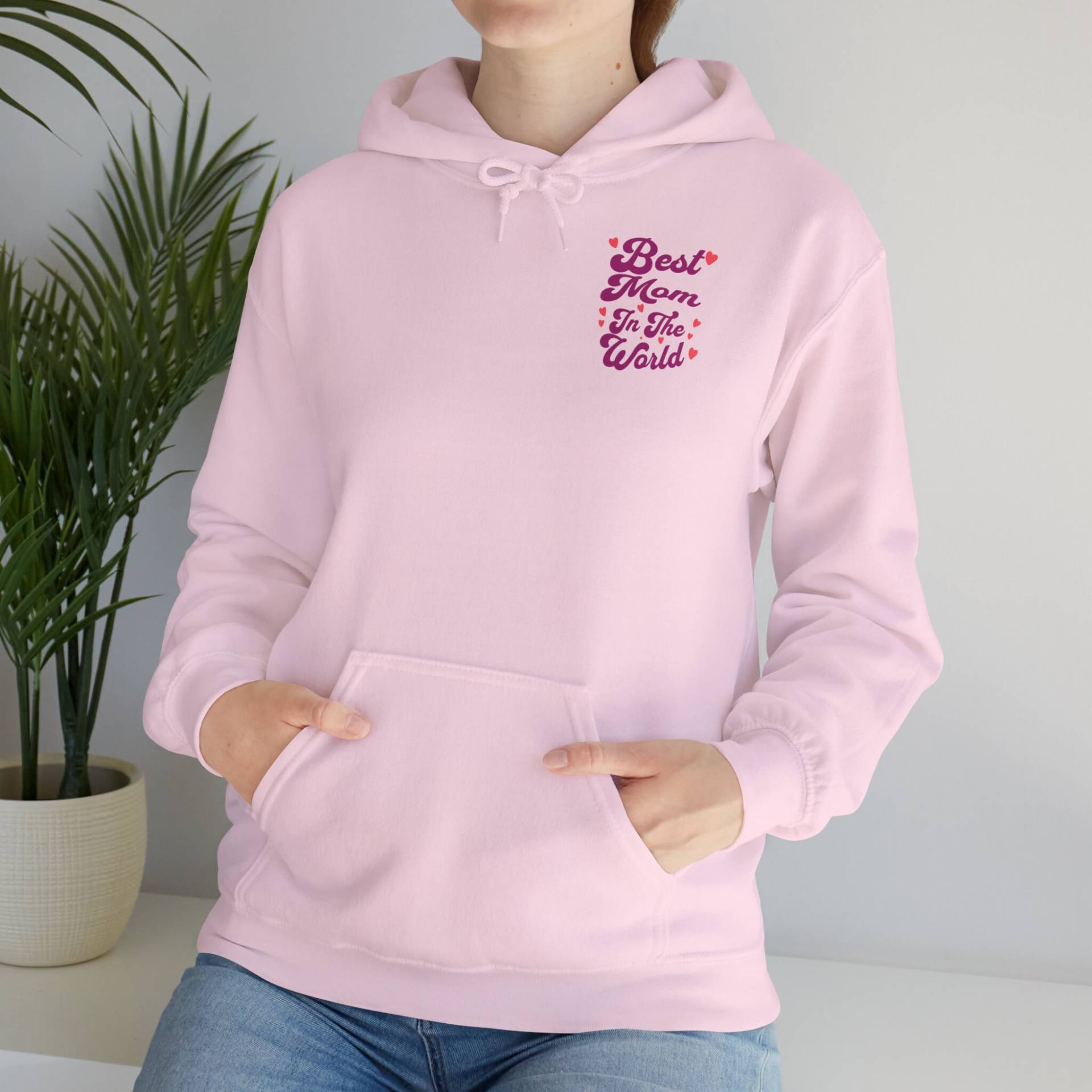 Best Mom in The World Heavy Blend™ Hooded Sweatshirt von noordinaryapparel