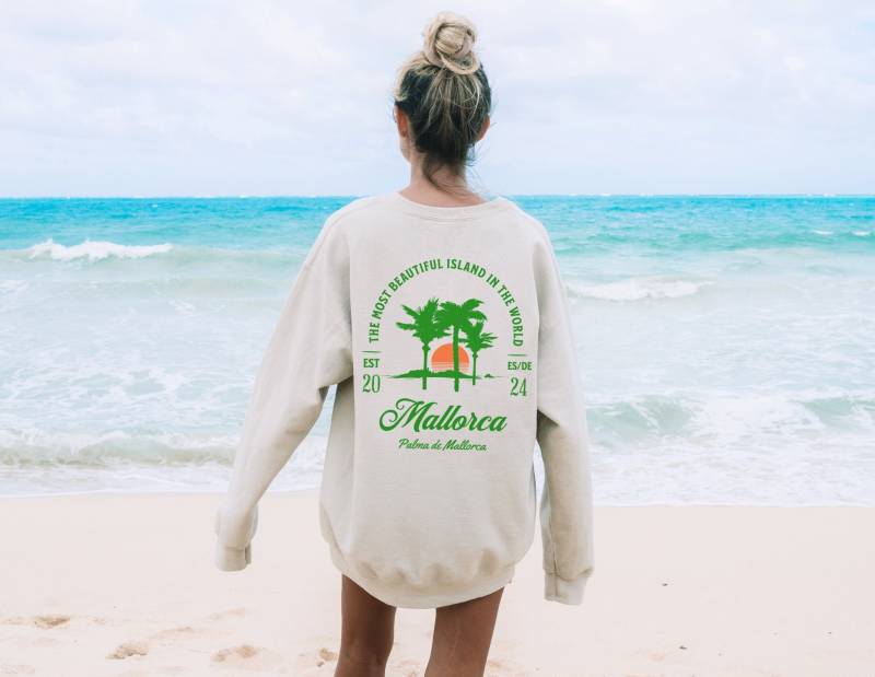 Mallorca Palma De Crewneck Sweatshirt von noordinaryapparel