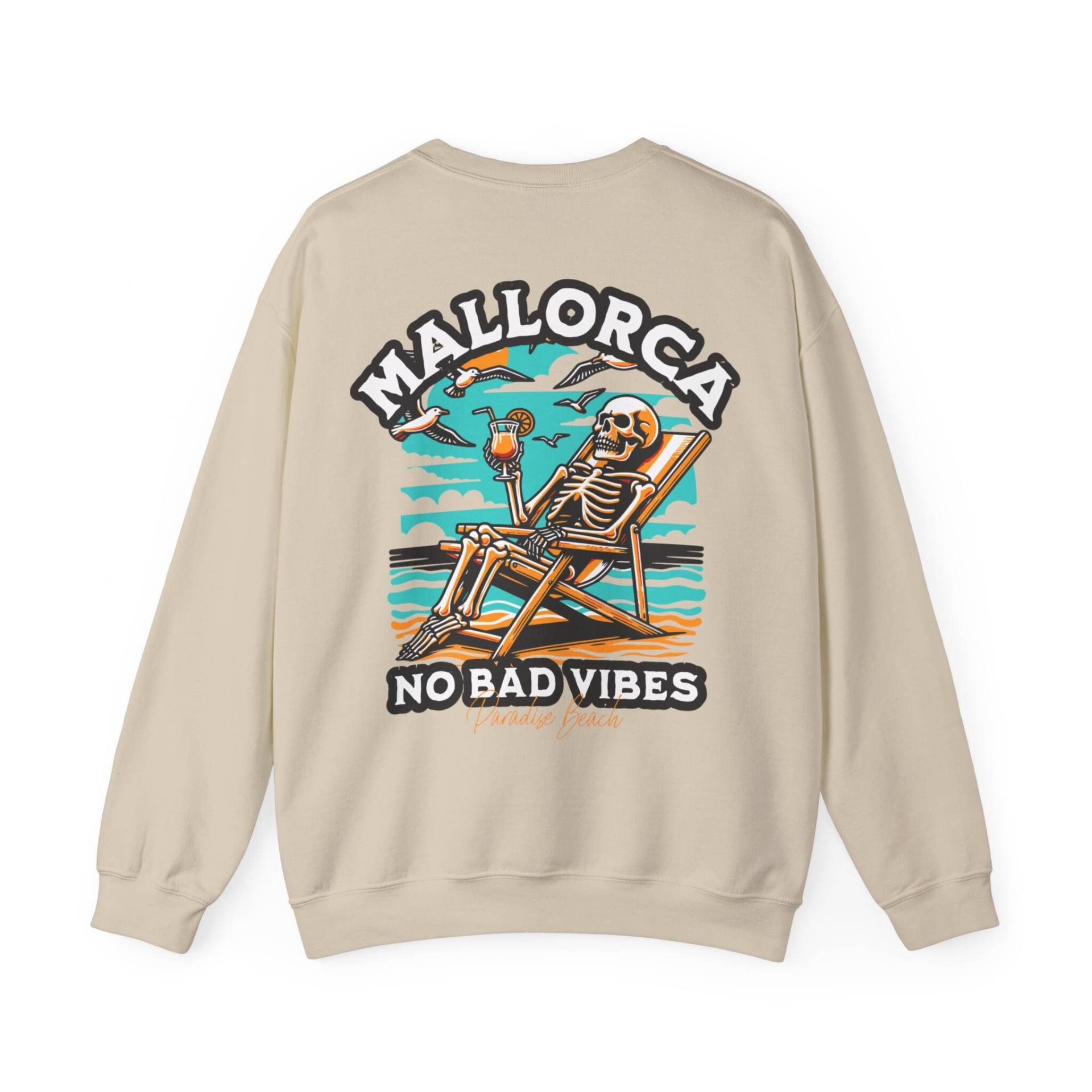 Mallorca Unisex Heavy Blend™ Crewneck Sweatshirt von noordinaryapparel