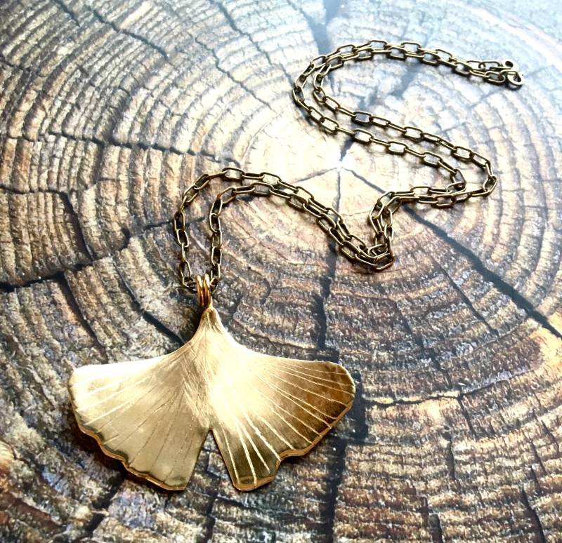 xl Ginkgo Blatt Halskette, Anhänger, Gold Ginkgo, Bronze Schmuck, Statement Kunsthandwerk Frieden, Liebe von noracatherine