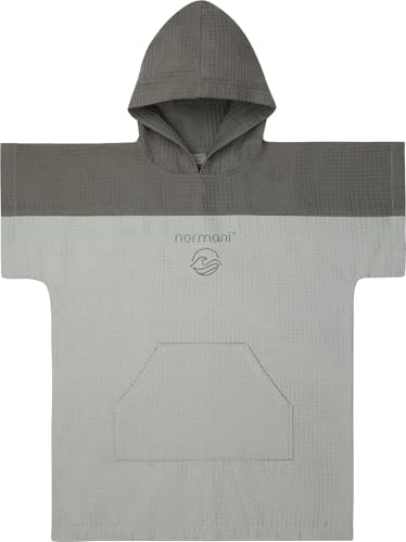 Kinder Badeponcho aus Waffelpique 100% Bambusviskose - Handtuch-Poncho mit Kapuze leicht und kompakt - Surfer Poncho in Europa hergestellt Farbe Grau Größe 10-13 Jahre von normani