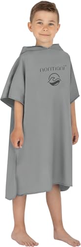normani Kinder Mikrofaser Badehandtuch Strandtuch Badeponcho mit Kapuze aus 80% recyceltem Material für Jungen und Mädchen von 2-13 Jahren Farbe Grau Größe 10-13 Jahre normani Kinder Mikrofaser Badehandtuch Strandtuch Badeponcho mit Kapuze aus 80% recyceltem Material für Jungen und Mädchen von 2-13 Jahren Farbe Grau Größe 10-13 Jahre von normani