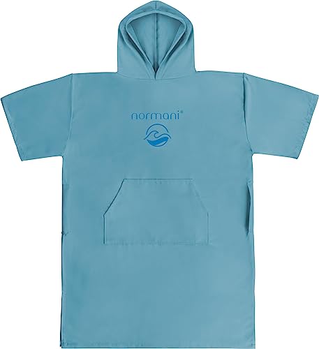 normani Unisex Badeponcho - Badehandtuch mit Kapuze aus Mikrofaser - schnelltrocknend und mit kleinem Packmaß - Umziehhilfe Strandponcho Surfponcho für Damen und Herren Farbe Blau Größe Kurz von normani
