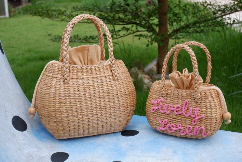 Personalisiertes Mommy & Me Wasserhyazinthe Taschenset Personalisiertes Mommy & Me Wasserhyazinthe Taschenset von nornorbag